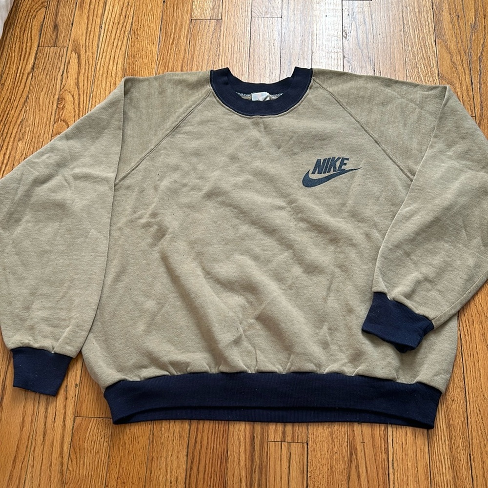 Vintage Nike Sweatshirt